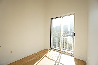 Rented by Rennit Inc.