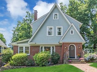 34 New England Rd, Maplewood, NJ 07040