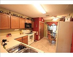 4th image of 12719 Wood Trail Blvd