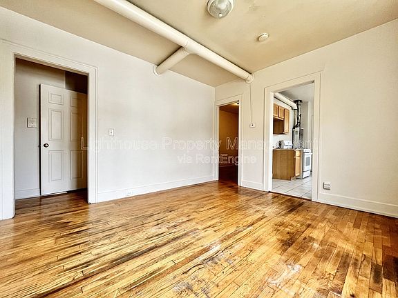 4th image of 744 Martin Luther King Jr St SE APT 3