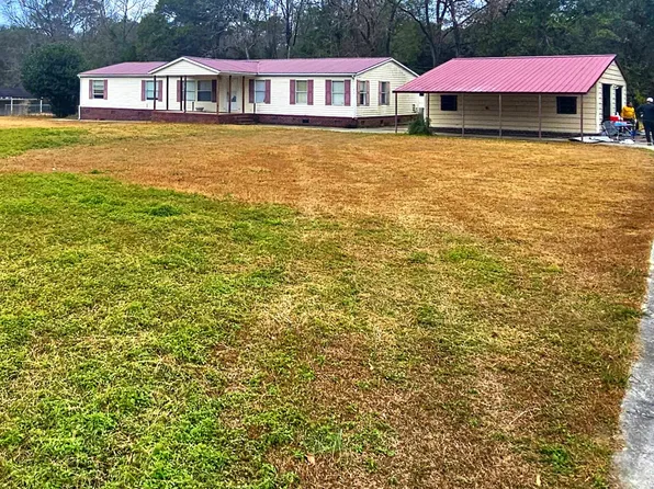 1613 Givhans Rd, Ridgeville, SC 29472