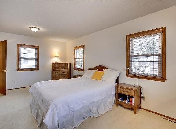 4th image of 2630 Stinson Blvd