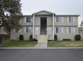 2752 SW Salmon Ave APT 4, Redmond, OR 97756