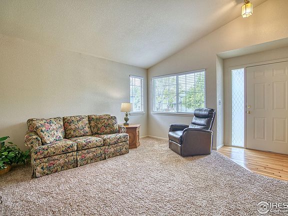 4th image of 2116 Medford St