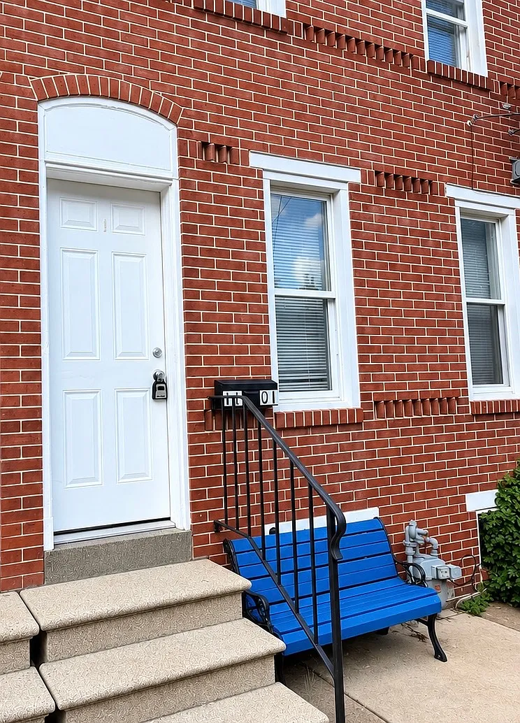 1101 Elm St. — Photo 1