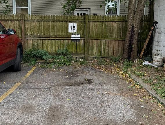 5th image of 4237 Rocky River Dr #15