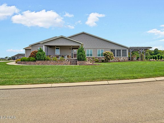 5th image of 346 Holly Tree Dr