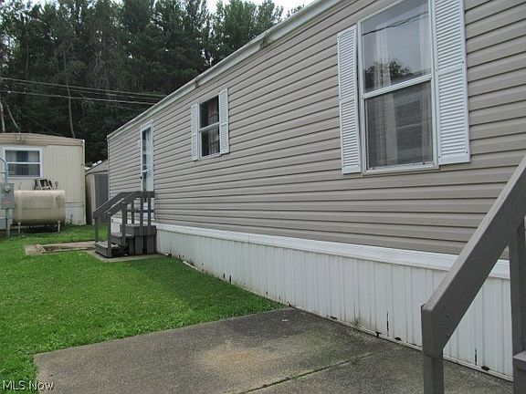 5th image of 9735 Chillicothe Rd #54