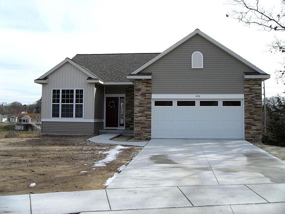5th image of 1464 Lawncrest Ct NE