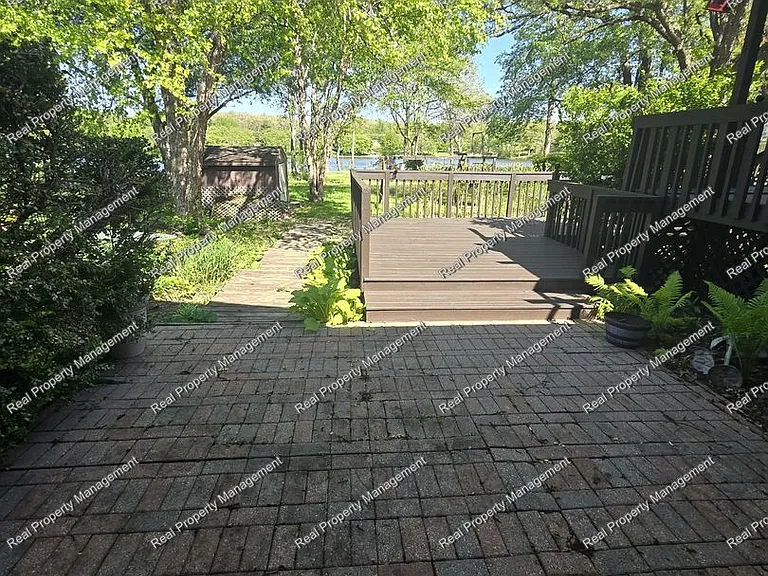 1586 Sunnyslope Dr — Photo 17