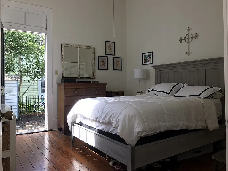 6068 Annunciation St — Photo 9