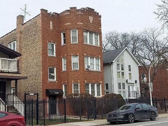 3rd image of 7416 S Jeffery Blvd