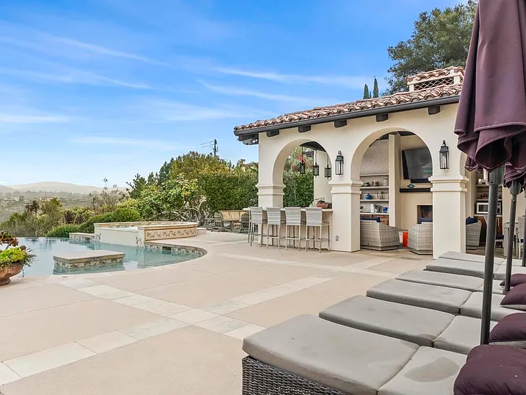 6152 Avenida Del Duque — Photo 25