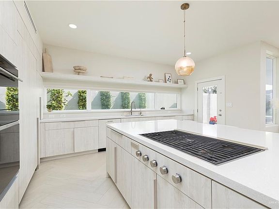 5th image of 6602 N 11th Ln