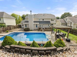 2421 Park Dr, West Des Moines, IA 50265