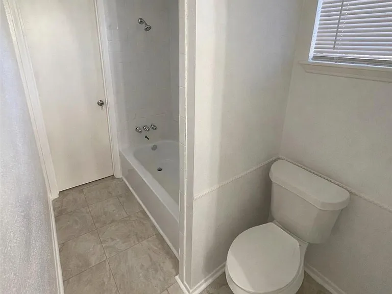 12255 W Village Dr #E — Photo 19