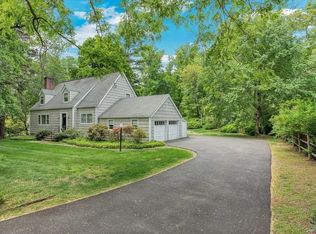 70 Seven Bridges Rd, Chappaqua, NY 10514