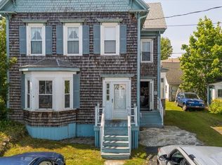 37 McKown St, Boothbay Harbor, ME 04538