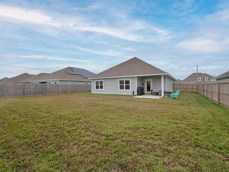 6196 Jenks Dr — Photo 24