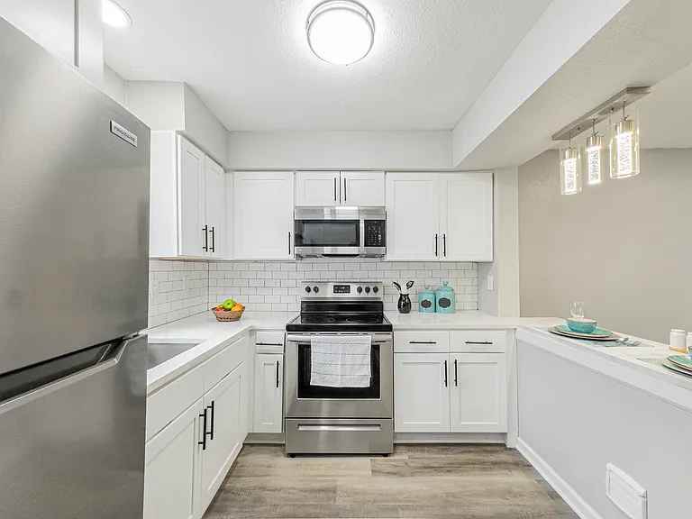 Yorktowne Pointe — Photo 16