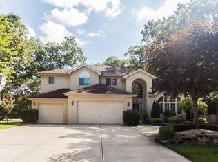 18041 Whitman Ln, Lansing, IL 60438