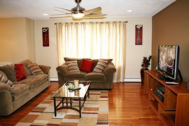 2nd image of 33 Parkview Rd