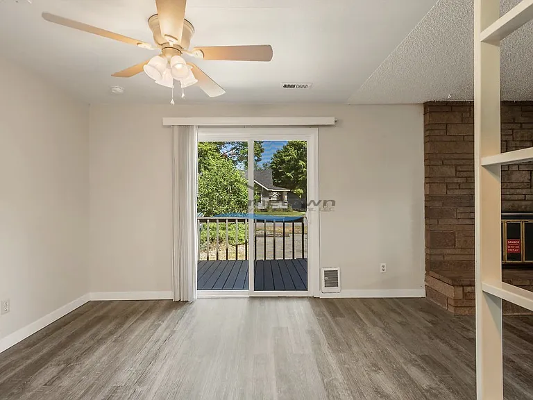 342 W Davidson Ave #1 — Photo 14