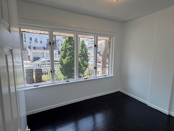 5th image of 177 Benziger Ave #A