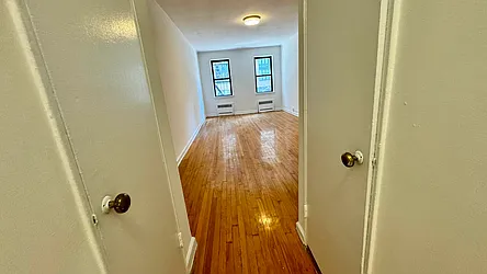 Rented by HOLTON REAL ESTATE INC.