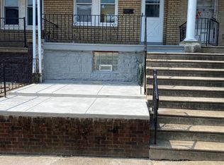 988 Carver St, Philadelphia, PA
