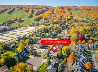137 Pioneer Ln, The Blue Mountains, ON L9Y 0M7