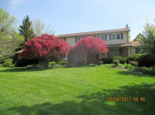 3114 Skyline Dr, Cedar Falls, IA 50613