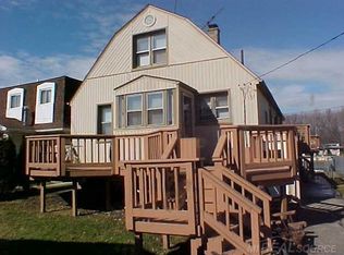25879 Clinton Shore Dr, Harrison Township, MI 48045