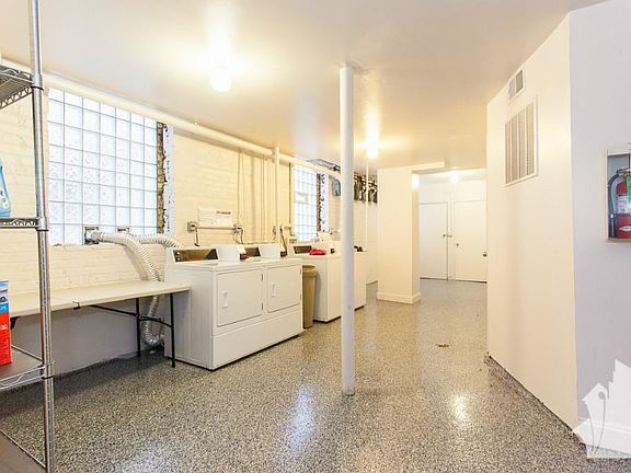 2nd image of 3432 W Parker Ave APT 2
