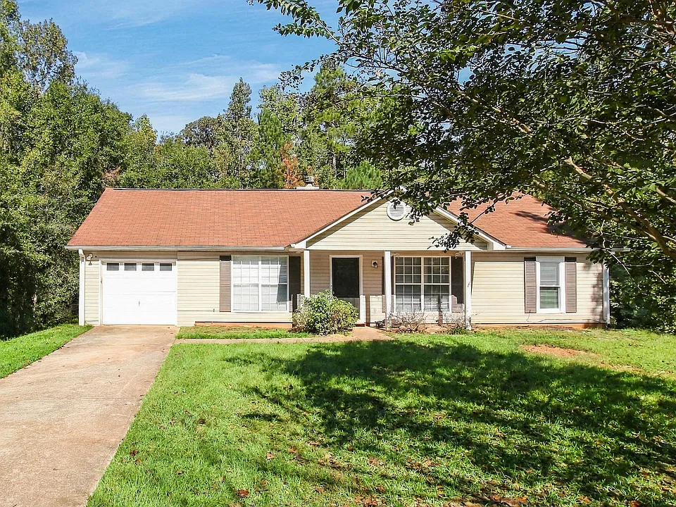 104 Live Oak Dr