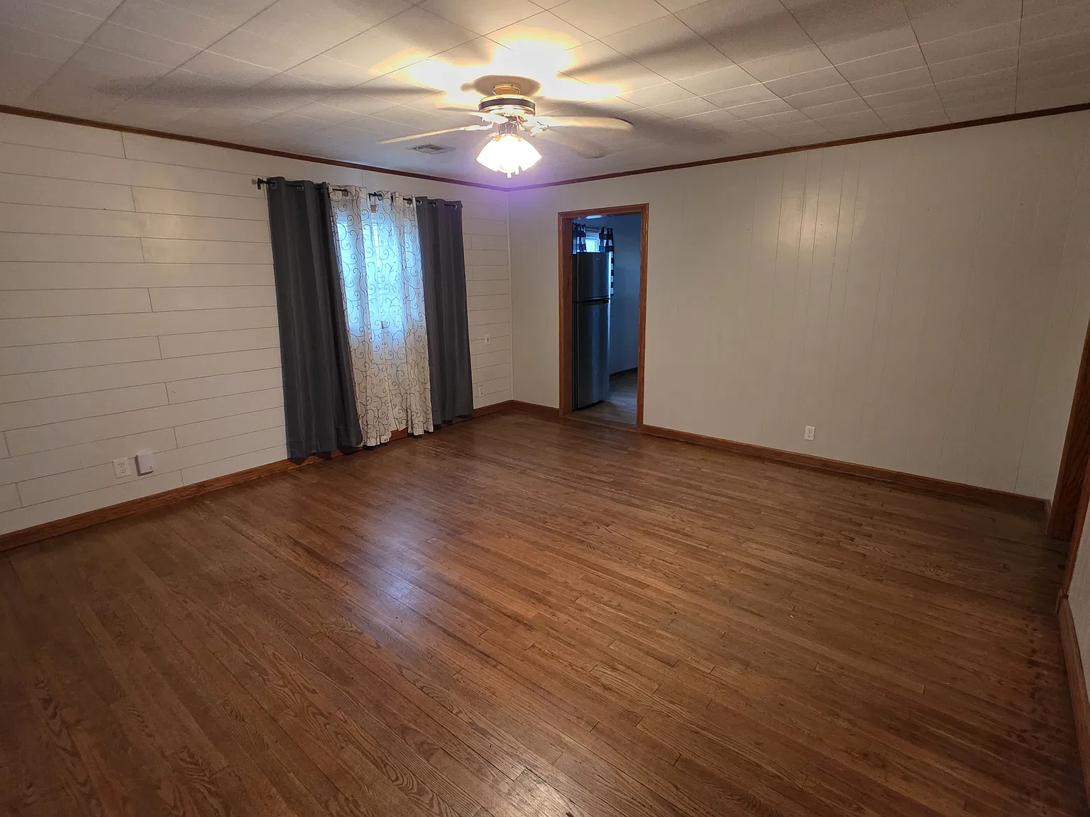 2 bed, 872 sqft, $1,100 — Photo 4