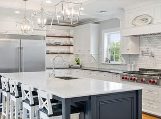 205 Sohier St #A, Cohasset, MA 02025