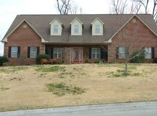 1483 Brookfield Dr, Morristown, TN 37814