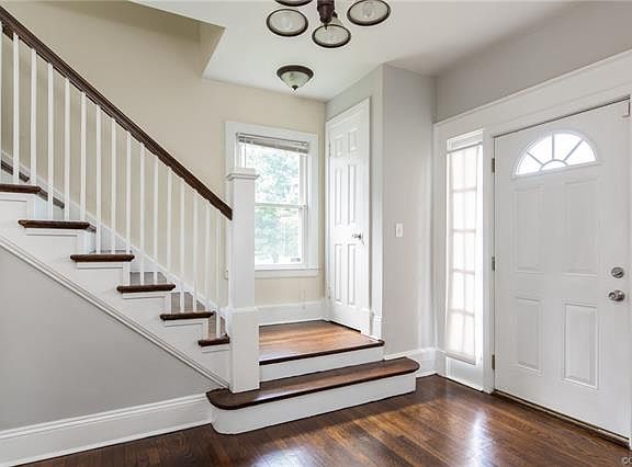 3rd image of 4806 Chamberlayne Ave