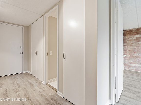 4th image of 2020 Saint Johns Ave APT 402