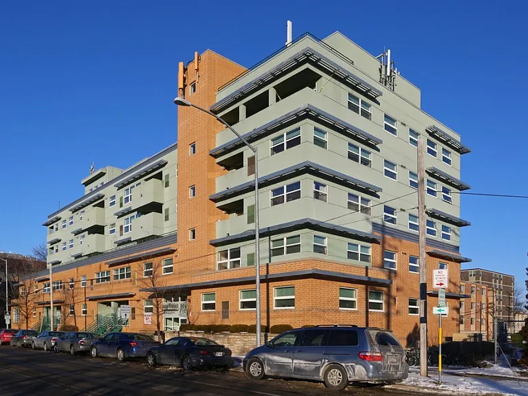 Park Terrace West Apartments — Photo 27