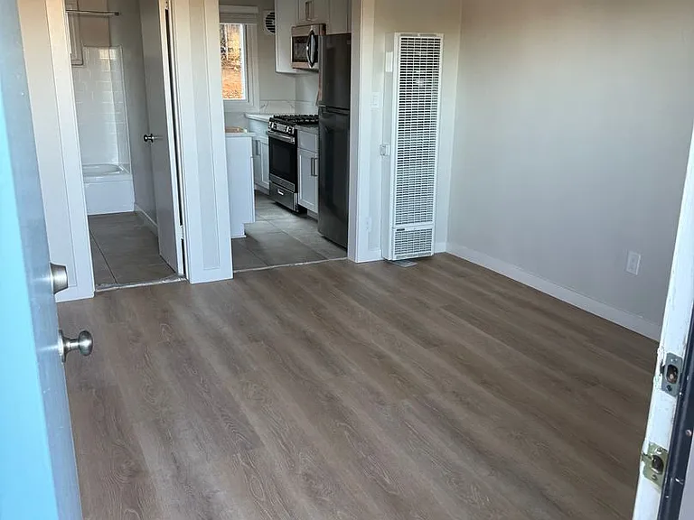 2810 Union — Photo 14