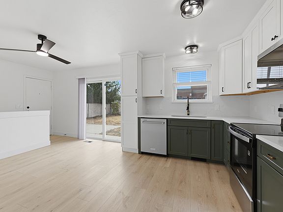 5th image of 555 Ontario St