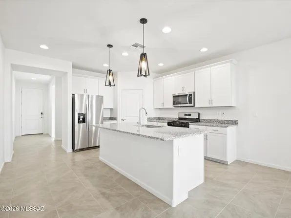 5142 W Bowen House Rd, Tucson, AZ 85757