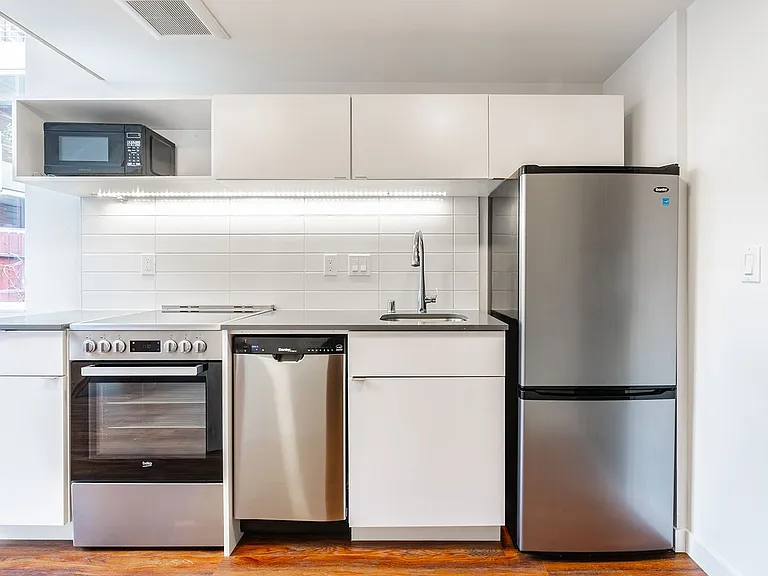 Thomas Street Lofts — Photo 22