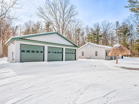 3rd image of 19077 Twelve Mile Rd