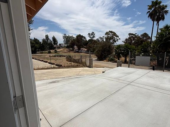 4th image of 1416 Prospect Dr