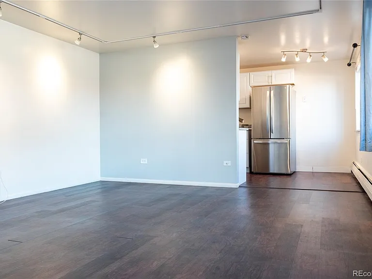1245 Race St #307 — Photo 9