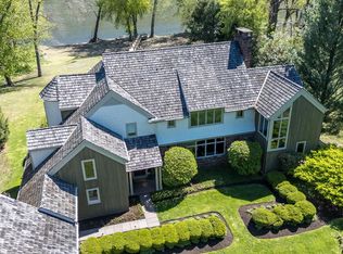38 Bridge One Ln, Pipersville, PA 18947