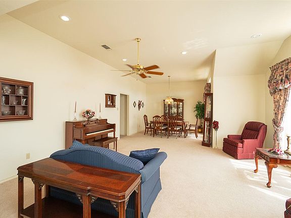5th image of 219 Turnberry Cir